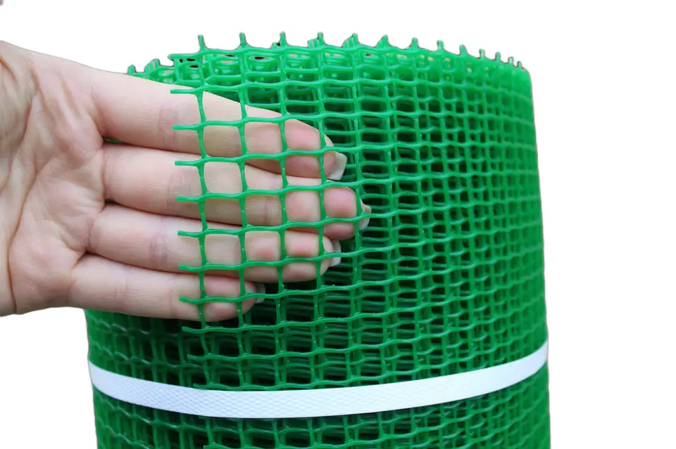 Які переваги запропонує високоякісна пластикова сітка для огорожі