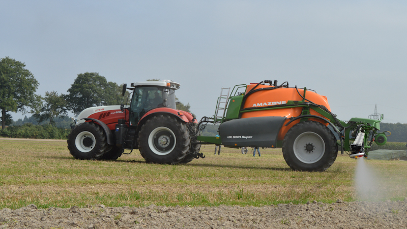 Причіпні обприскувачі Амазоне